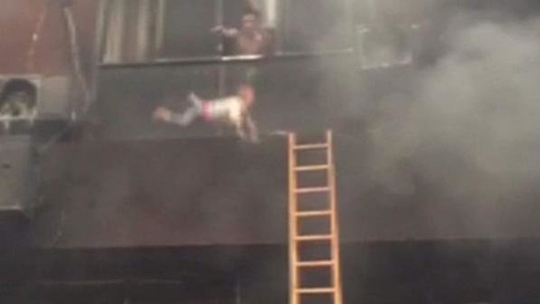 Rescuers Throw Children From Burning Building In China HuffPost The