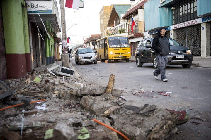 Rubble on a street of Illapel, Chile, on Sept. 17, 2015.