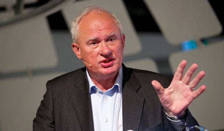 President Obama’s Nobel Peace Prize award “failed to live up to the panel's expectations,” Geir Lundestad s