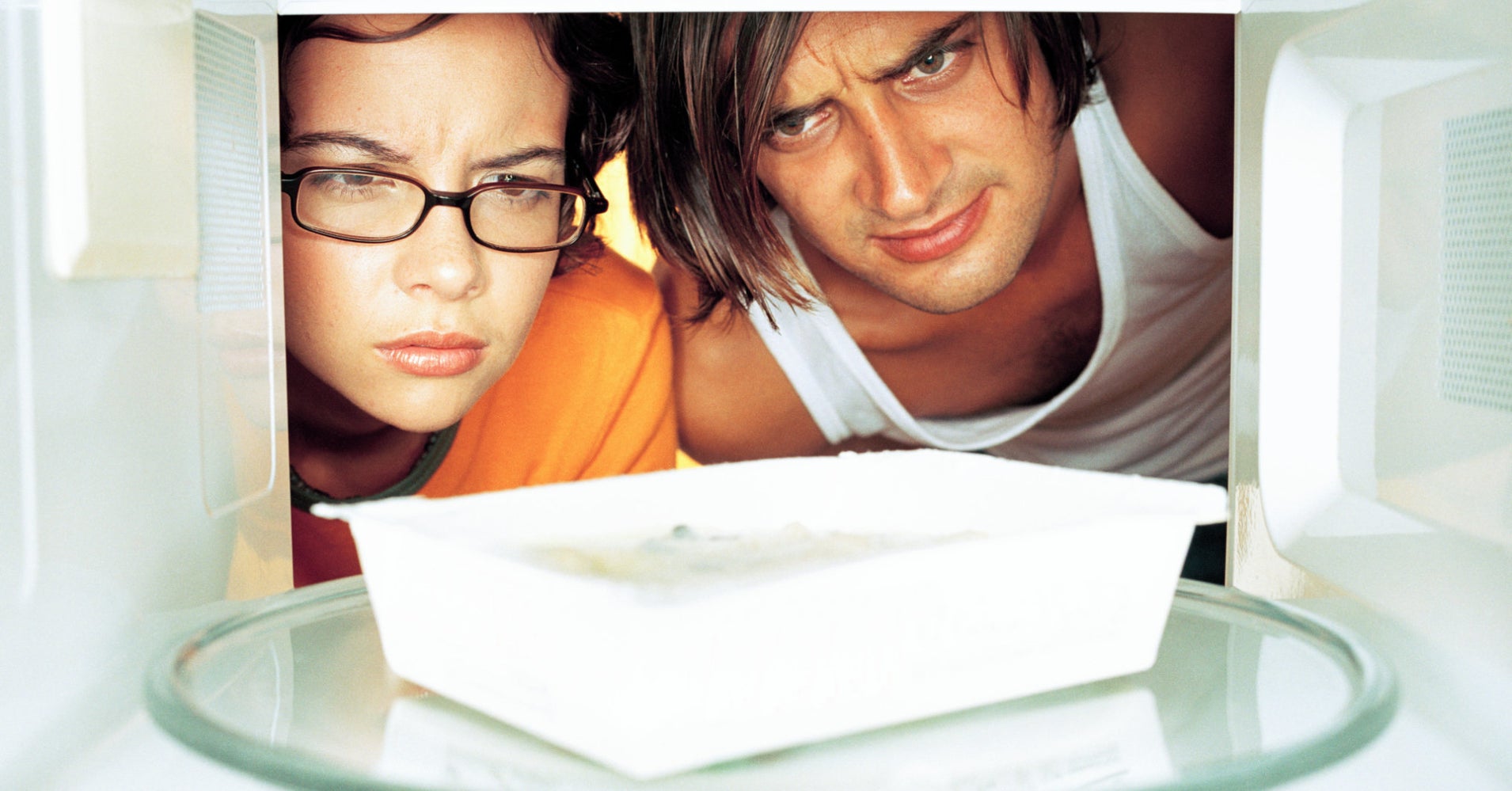 What Exactly Is The Microwave Doing To Your Food? Here's The Science