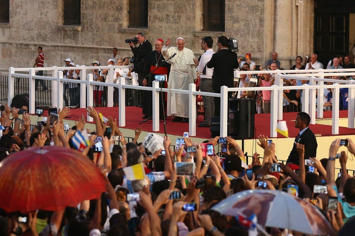 HAVANA, CUBA - SEPTEMBER 20: Pope Francis waves after making a speech to youngsters following a visit to the Father Felix Varela cultural center on September 20, 2015 in Havana, Cuba. 