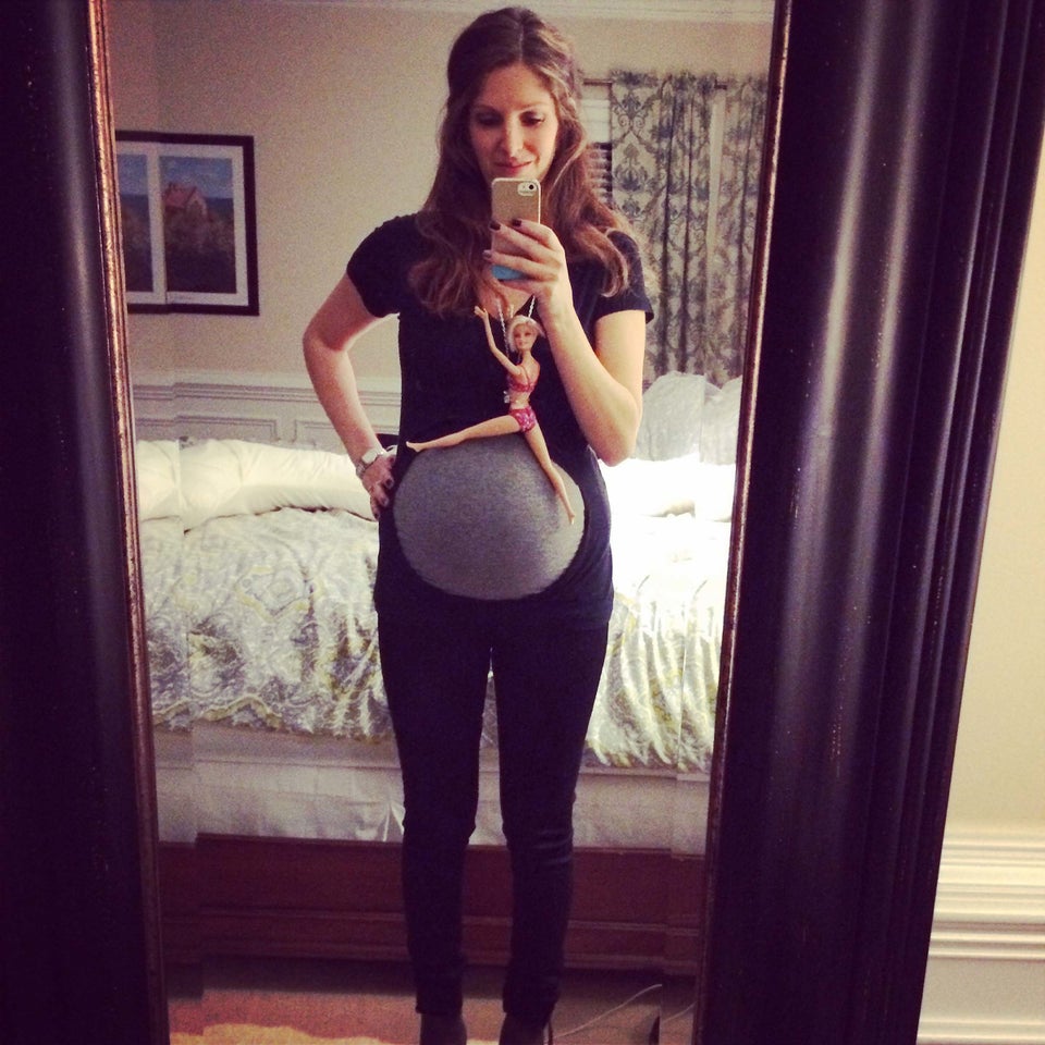 33 Creative Halloween Costumes Just For Pregnant Women