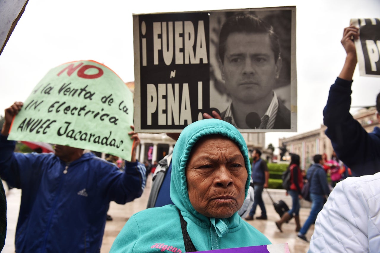 President Enrique Peña Nieto met the families of the missing students this week.