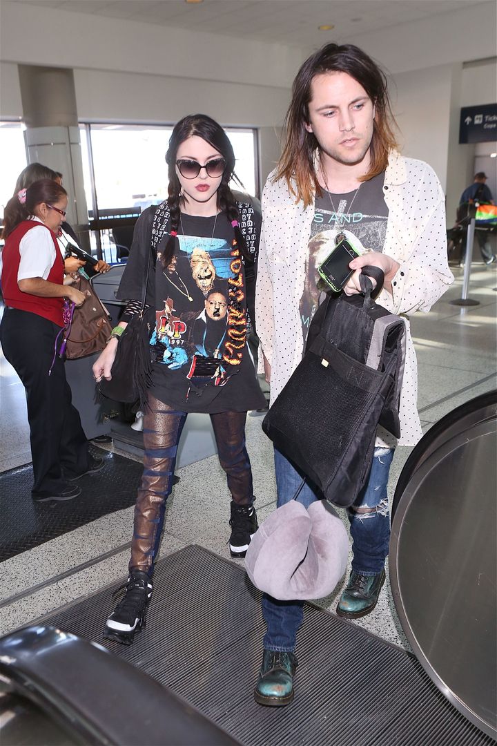 Frances Bean Cobain and Isaiah Silva at LAX on Jan. 23, 2015. 