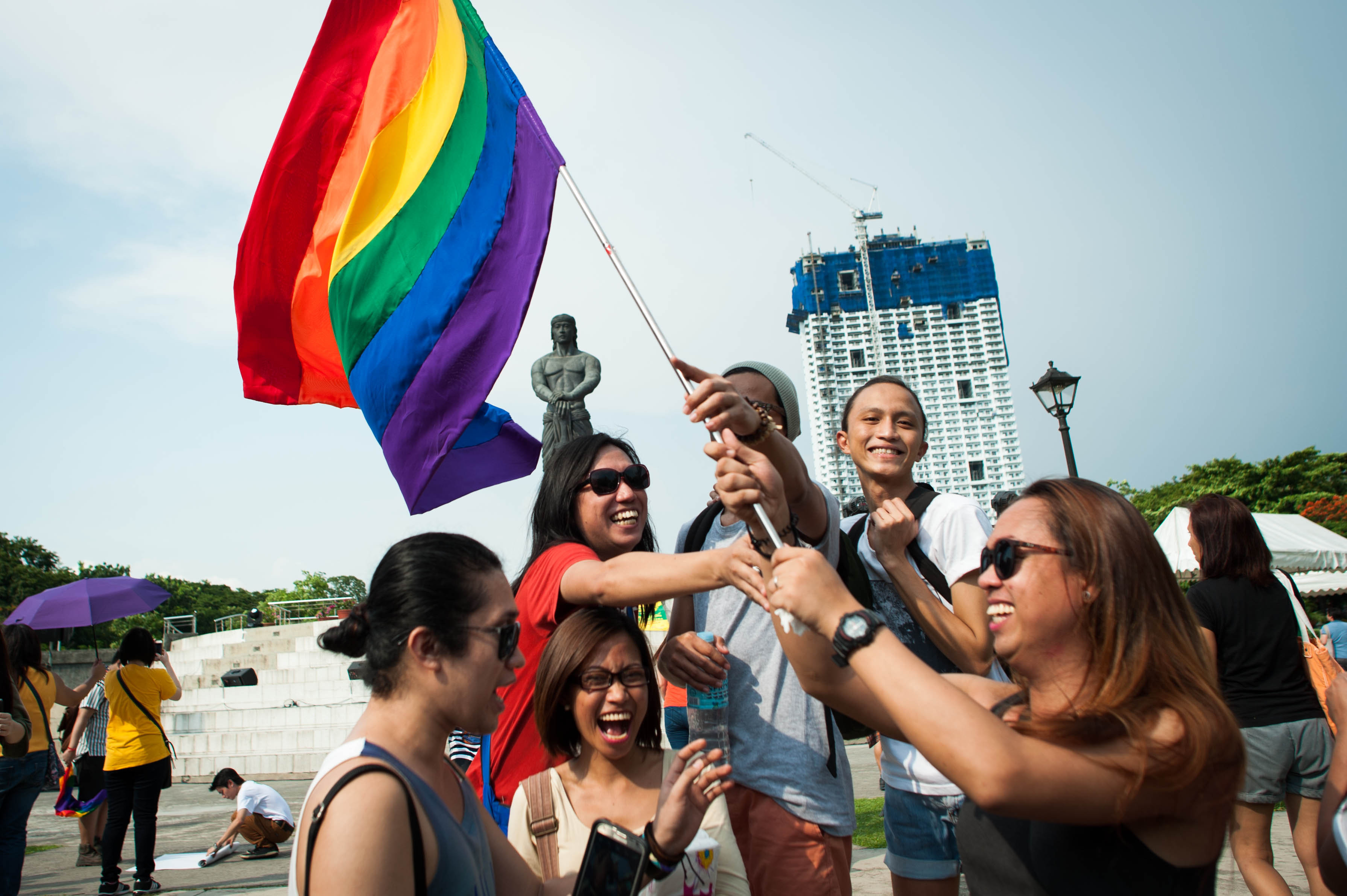 The Dangers Of Being LGBT In Tolerant Philippines HuffPost Australia   560b54201800005200831484 