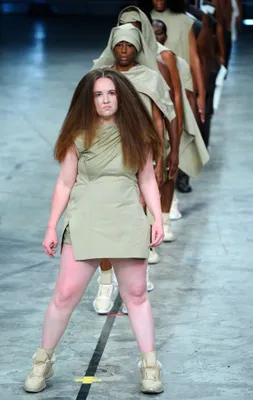 Sinis søster forslag 5 Places It's OK To Wear Rick Owens' New Penis Cloaks (VERY NSFW) |  HuffPost Life