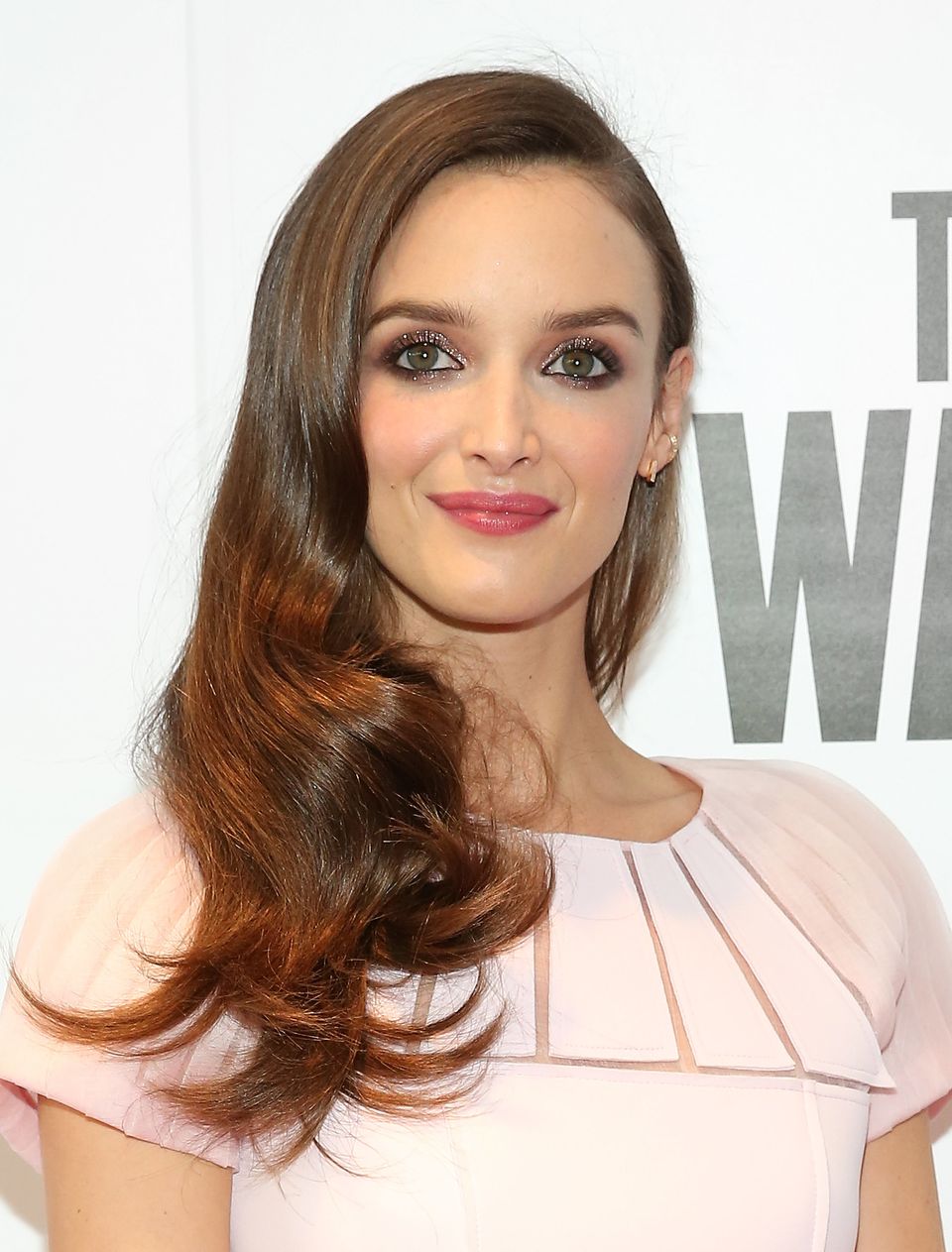 Charlotte Le Bon's Shimmer Eyeshadow Tops Our Best Beauty List ...