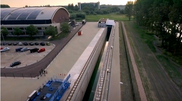 Scientists in the Netherlands have created a machine that can create huge waves.