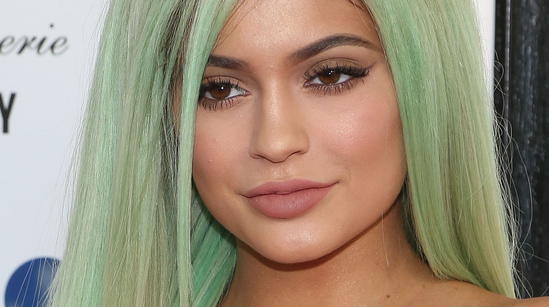 Kylie Jenner Says Kanye West Has A Huge Style Influence On Her Huffpost Life