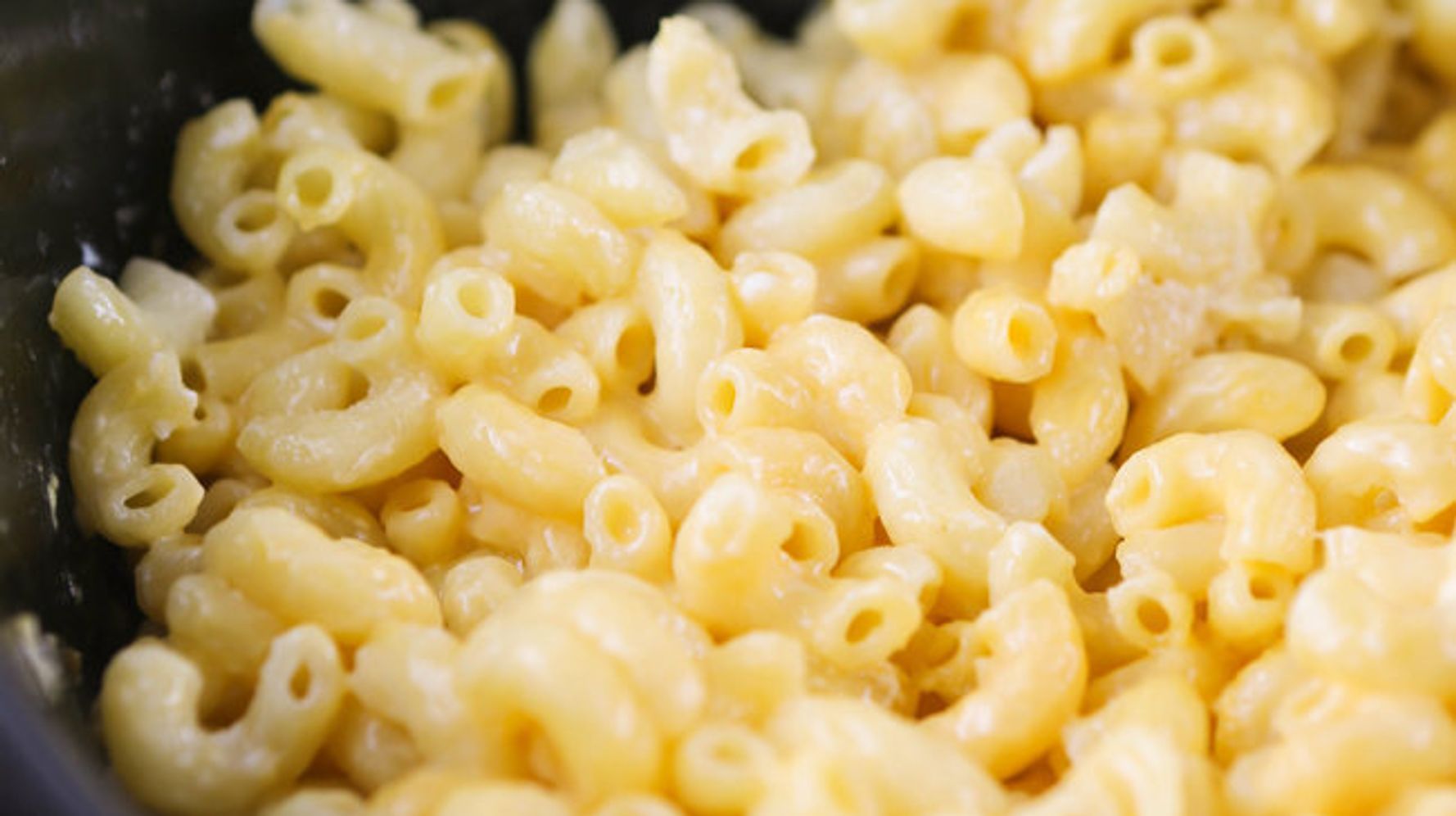 How To Make Mac And Cheese In A Slow Cooker, Because You Can | HuffPost ...