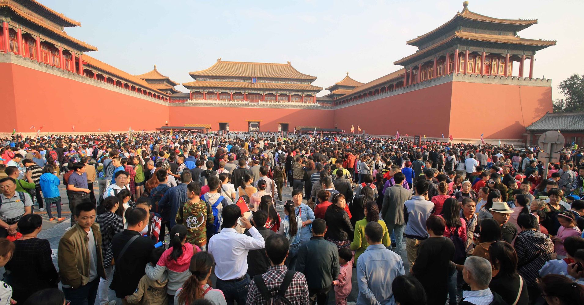 These Photos Show When Not To Visit China If You Don't Like Crowds | HuffPost