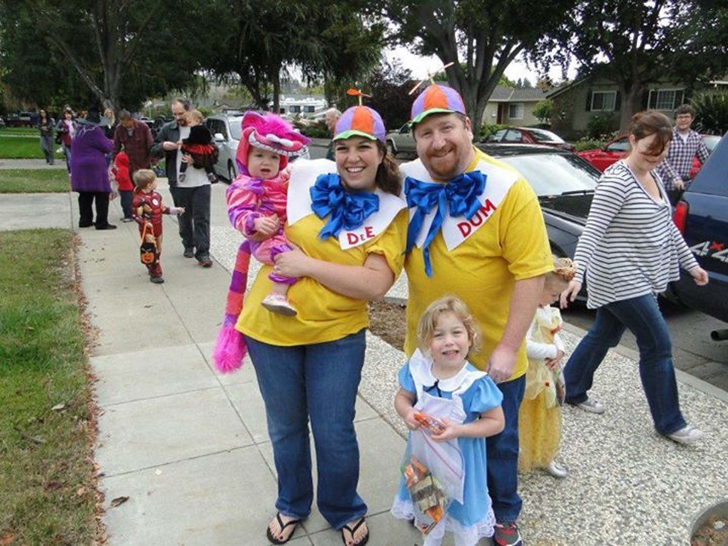 These 53 Family Halloween Costumes Are Pure Coordinated Joy | HuffPost ...