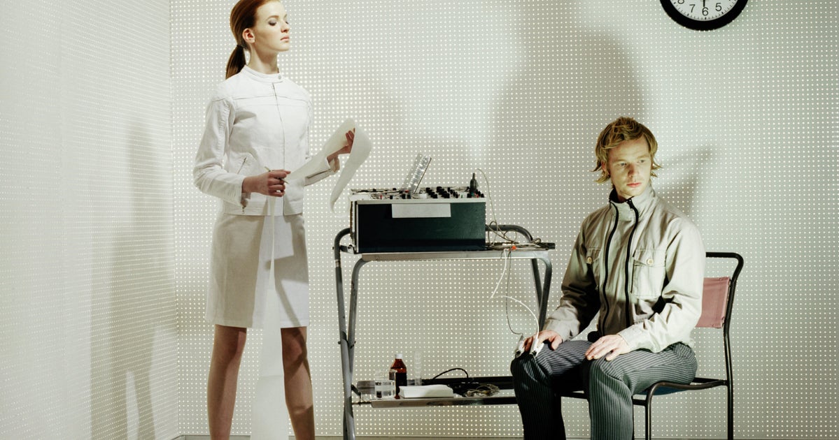 Former Cop Explains How To Perform Perfectly On Lie Detector Tests ...
