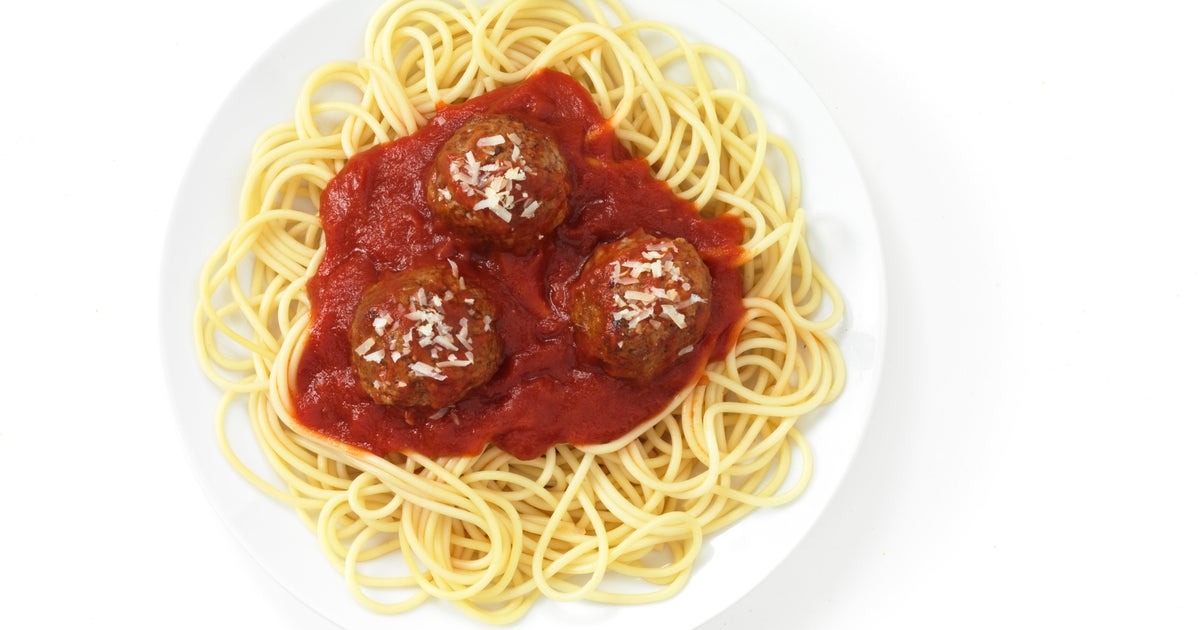 Why You Should Go Out To Eat Alone HuffPost Life