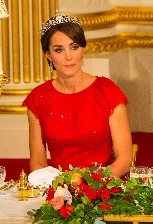 kate state dinner dress Kate Middleton Sparkles in Lover's Knot Tiara and Gold Lace Dress at U.S.  State Banquet