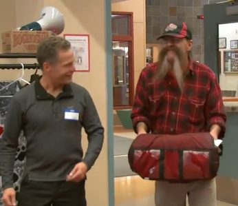 An Alaska church gave pizza delivery man Kenneth Felber a $1,900 tip.