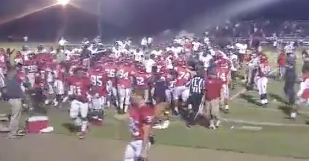 Junior College Football Game Ends Early After Violence Erupts ...