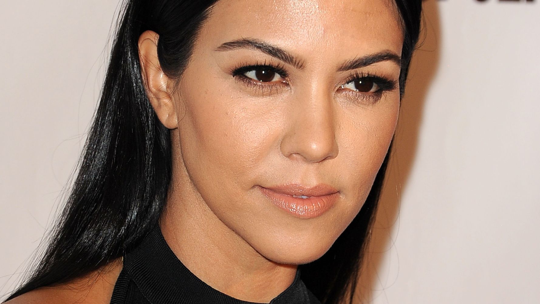 Kourtney Kardashian Poses Clothed Next To Nude Photo Of Herself Huffpost Entertainment