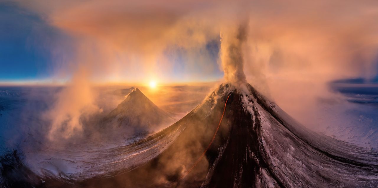 Eruption of the volcano Kluchevskaya Sopka, Jan. 2015