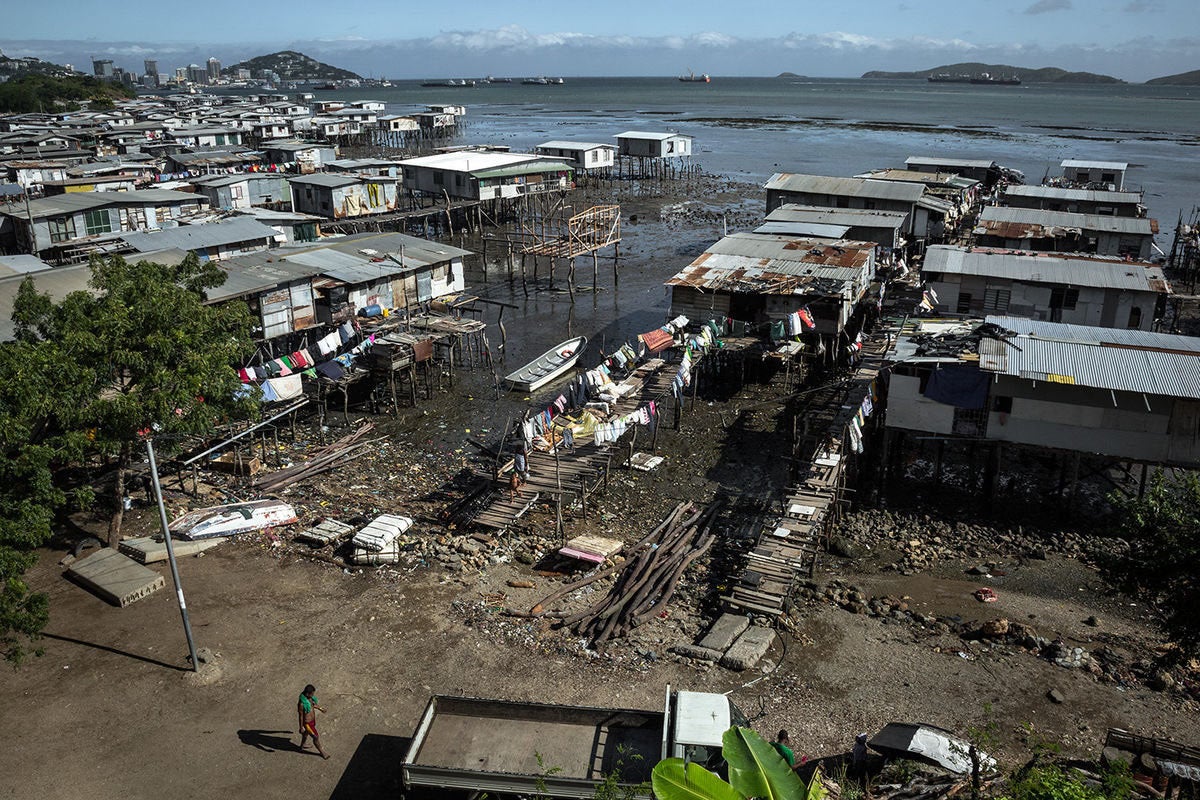 Papua New Guinea: Asia's Fastest Growing Economy Burns Witches Alive