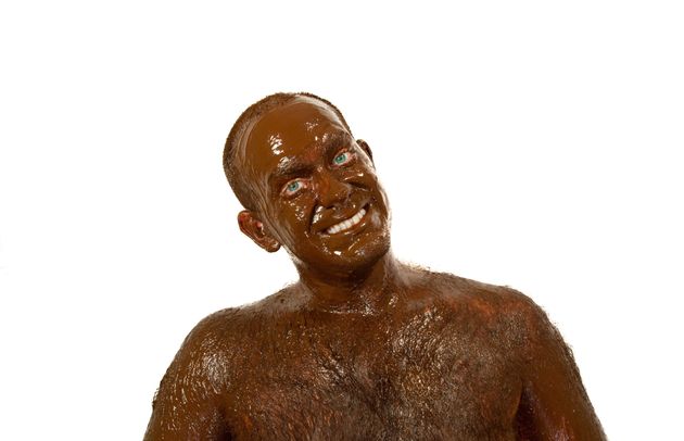 630px x 406px - Chocolate Porn: 15 Sexy Photos of People Covered In Chocolate ...