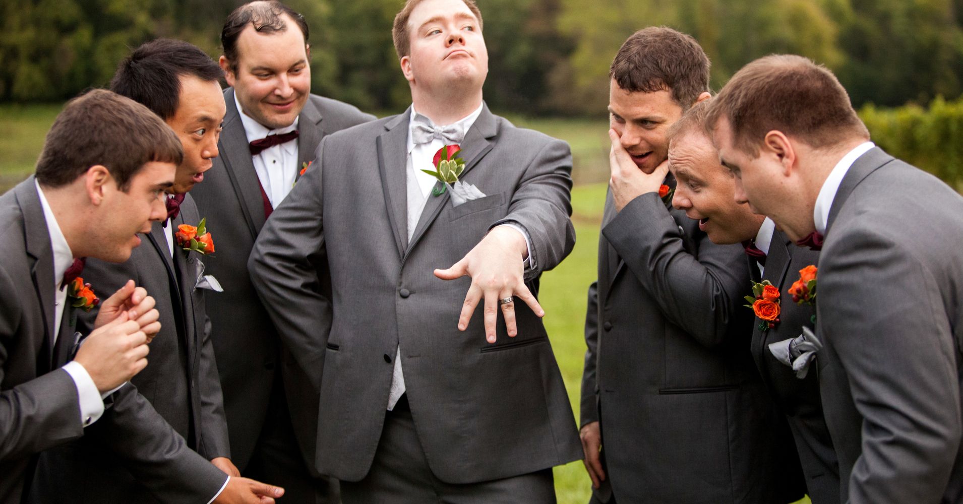 22 Fun Photo Ideas That Put The Party In Wedding Party Huffpost 