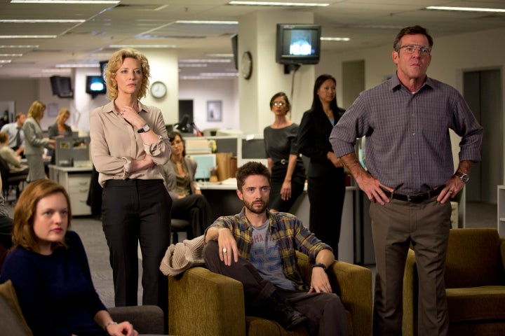 Elisabeth Moss, Cate Blanchett, Topher Grace and Dennis Quaid star in a scene from "Truth."