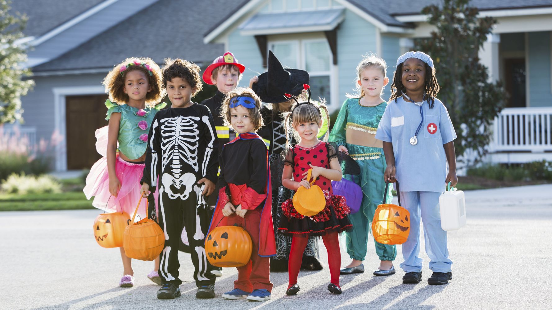 9 Ways To Keep Your Kids Safe On Halloween | HuffPost