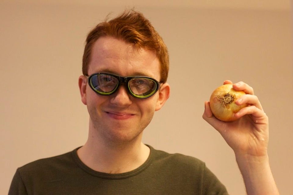 Onion Goggles Review: These Goggles Mean You'll Never Cry Chopping