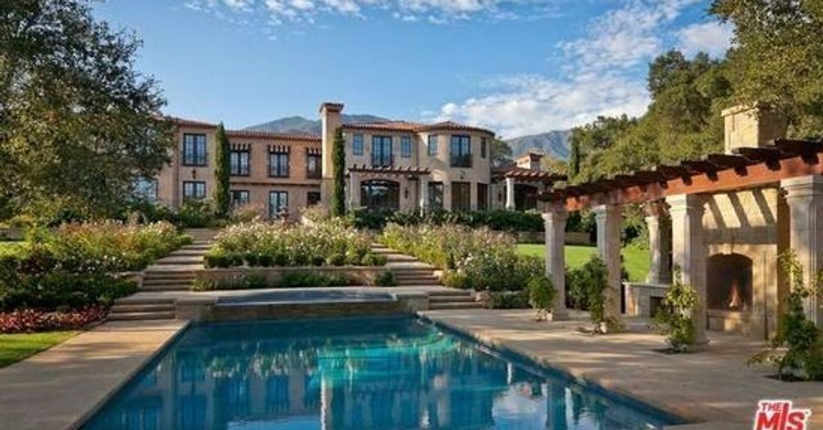 5 Jaw-Dropping Luxury Homes On The Market Right Now