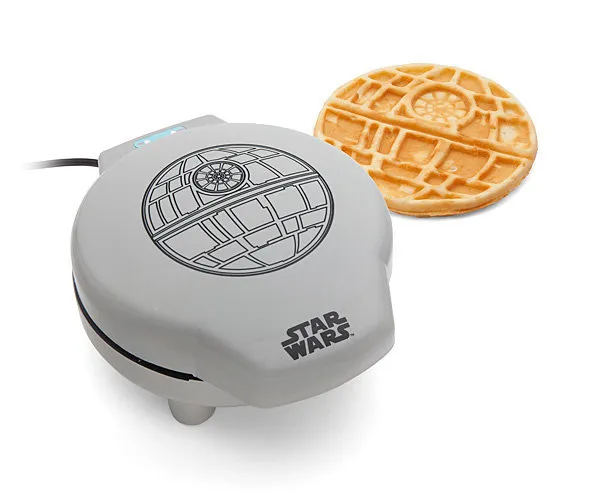 Star Wars Mandalorian Helmet Shaped Waffle Maker - Star Wars