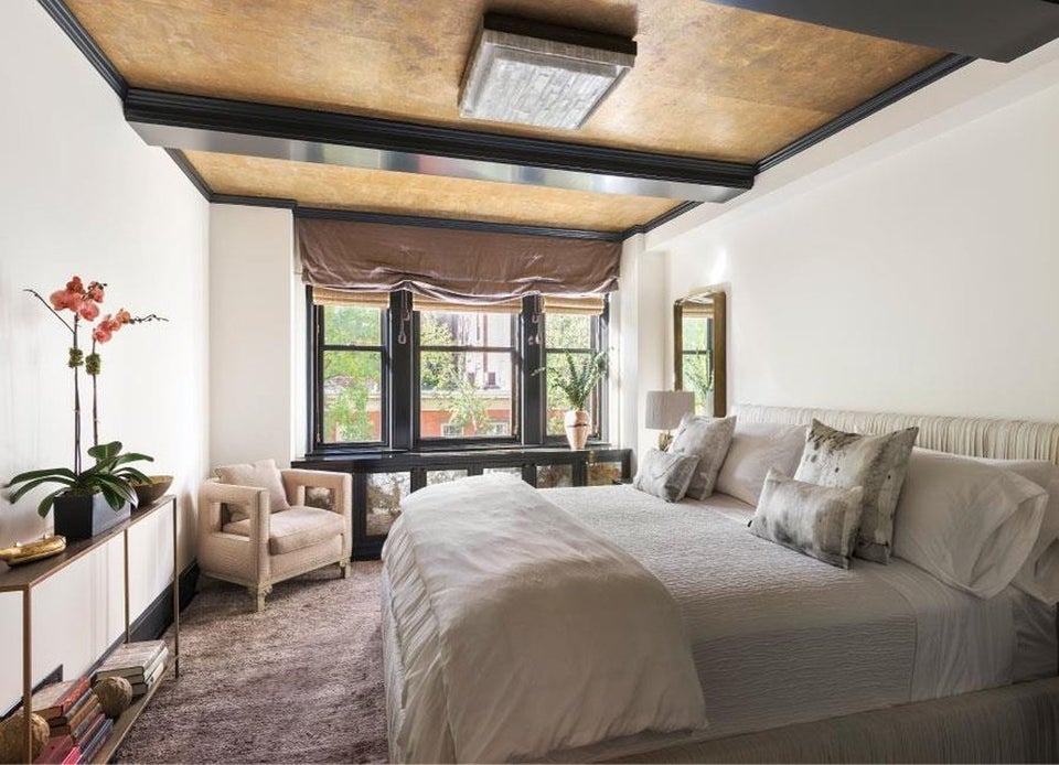 Cameron Diaz Lists Her Nyc Apartment For 4 25 Million Naturally Wanna Sleep In Cameron S Bed You Literally Can She Ll The Furnishings