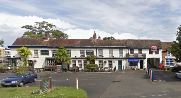 Image of White Lion pub and hotel in Yateley.