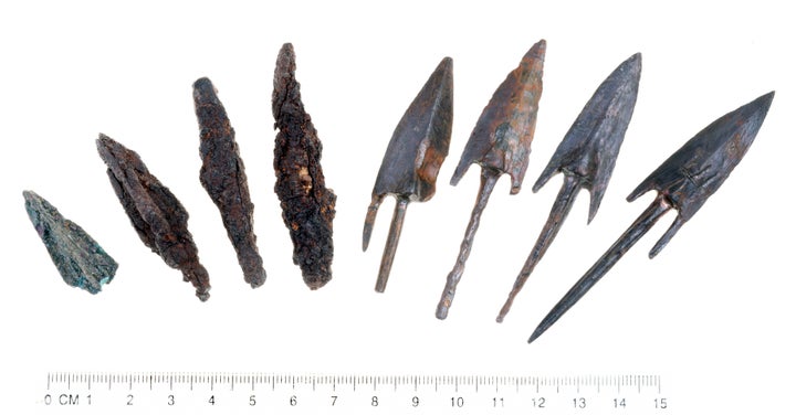 Lead sling stones and bronze arrowheads stamped with the symbol of the reign of Antiochus Epiphanes are evidence of the attem