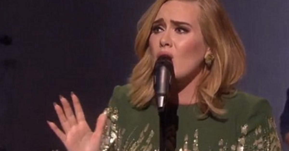 Adele Slays In Her First Live Performance Of 'Hello' | HuffPost ...