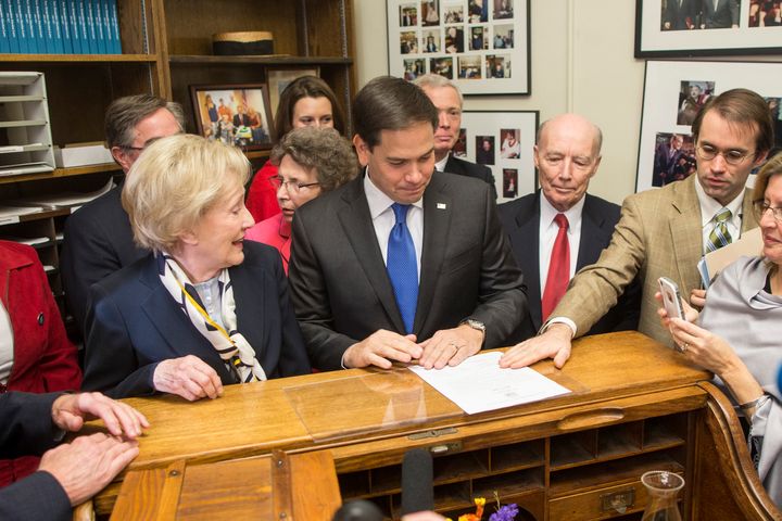 Republican presidential candidate Marco Rubio (R-Fla.) files paperwork for the New Hampshire primary at the State House on Nov. 5, 2015, in Concord, New Hampshire. A HuffPost/YouGov poll finds that he's largely considered an establishment candidate.