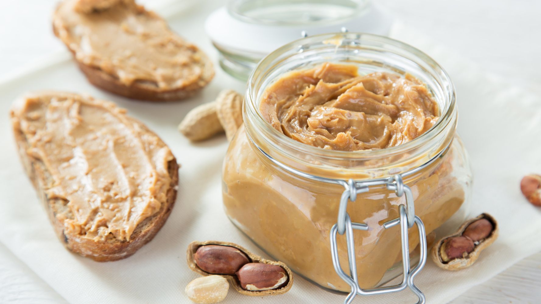 Quickly mix natural peanut butter with oil separation with power tools. 