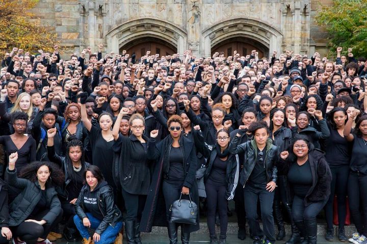 Students at Yale stand in solidarity with Mizzou. 