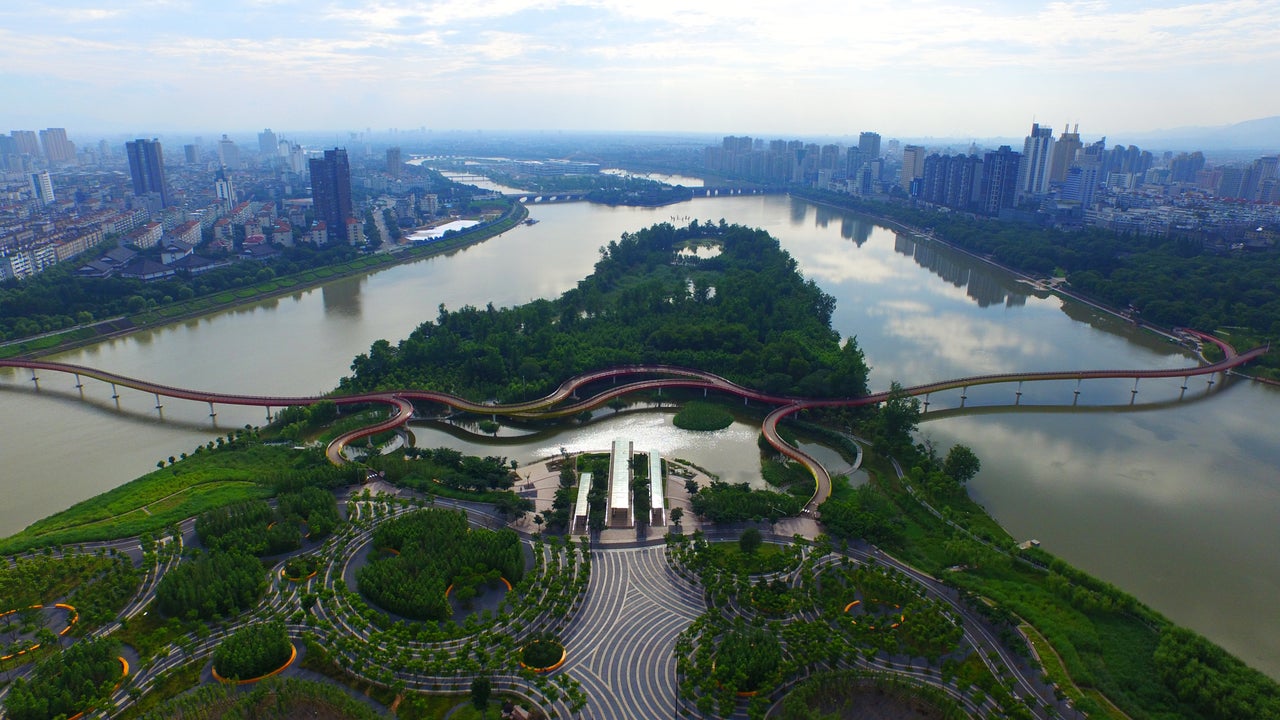 The landscape of the year winner. "Yanweizhou Park showcases a replicable and resilient ecological solution to large-scale flood management," reads a statement for the project. "Sitting at the mouth of three rivers, each over 100 meters wide, the Yanweizhou project uses groundbreaking strategy to create a water-resilient terraced river embankment that is covered with flood adapted native vegetation. The park’s pedestrian paths and pavilions are integrated with the planting terraces, which adapt to seasonal flooding."