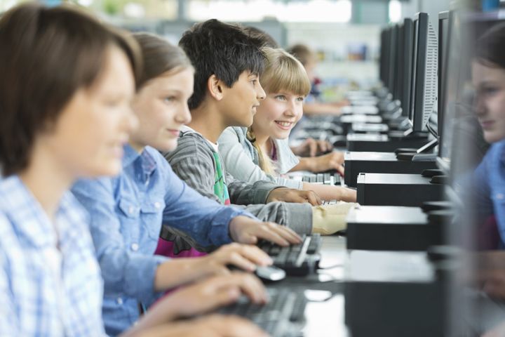 Most teachers want their students to learn computer science, but many don't think their school boards support the idea, according to a new Gallup survey.
