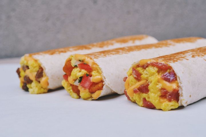Taco Bell announced today that the chain is committed to using cage-free eggs in the menu items at all of its 6,000-plus restaurants by this time next year.