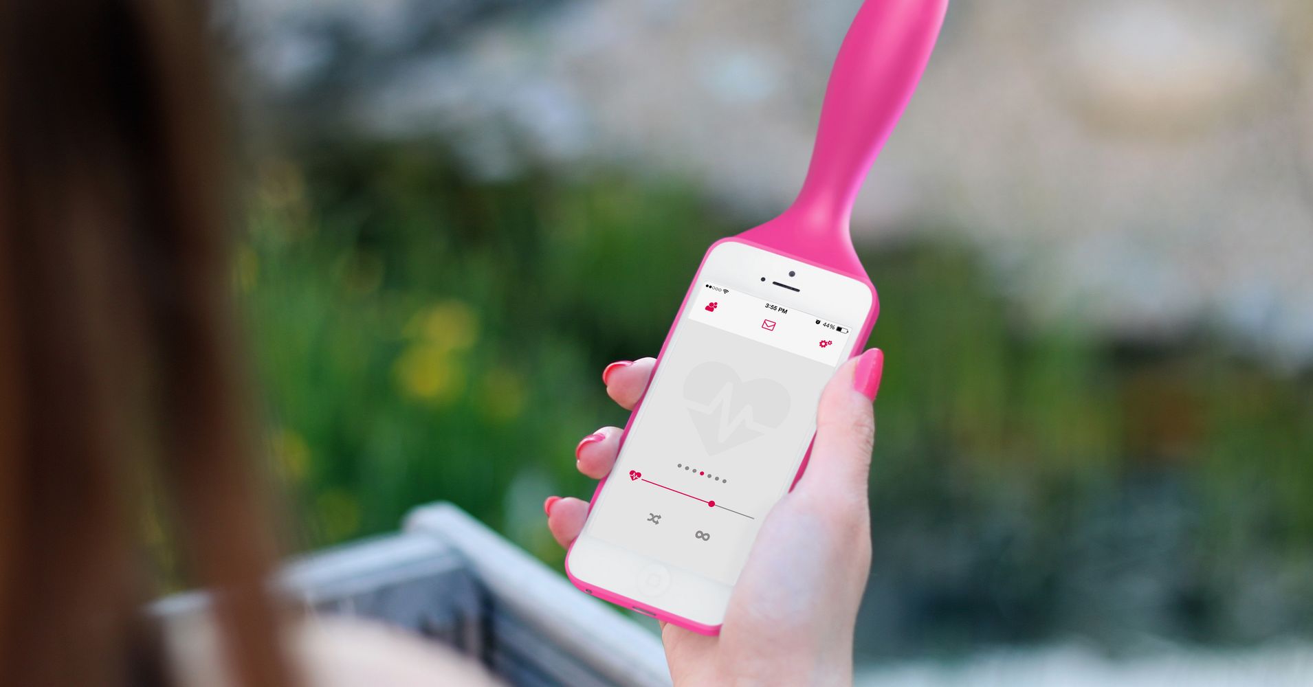 Toy Transforms Your Phone Into A Vibrator Makes Sexting Too Real 8538