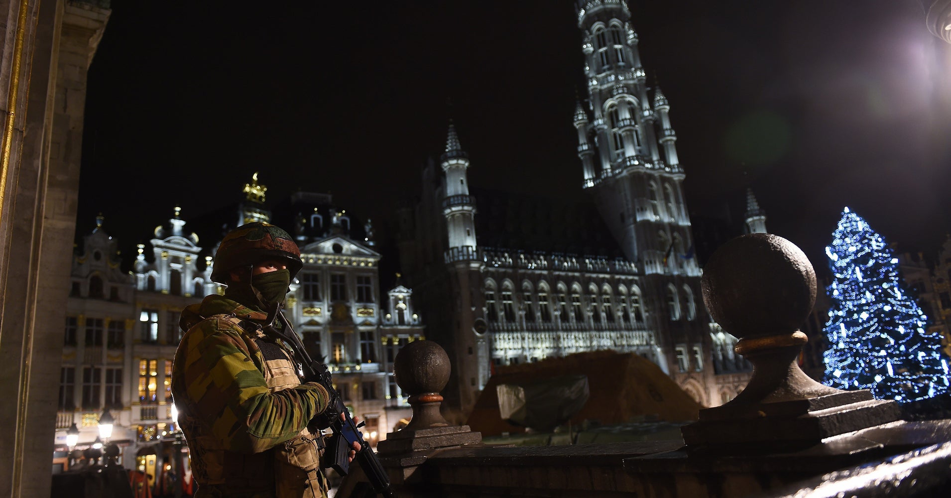Police Asked Brussels Residents Not To Tweet About Lockdown, So They Shared Cat Photos Instead