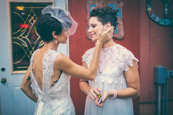 25 Intimate Wedding Photos That Capture The Romance Of The Big Day 