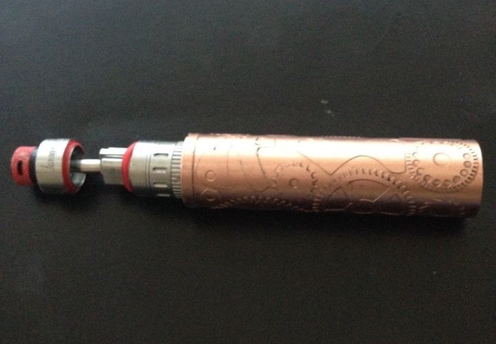 This is the e-cigarette that Caples was using when he was injured on Friday, his sister said.