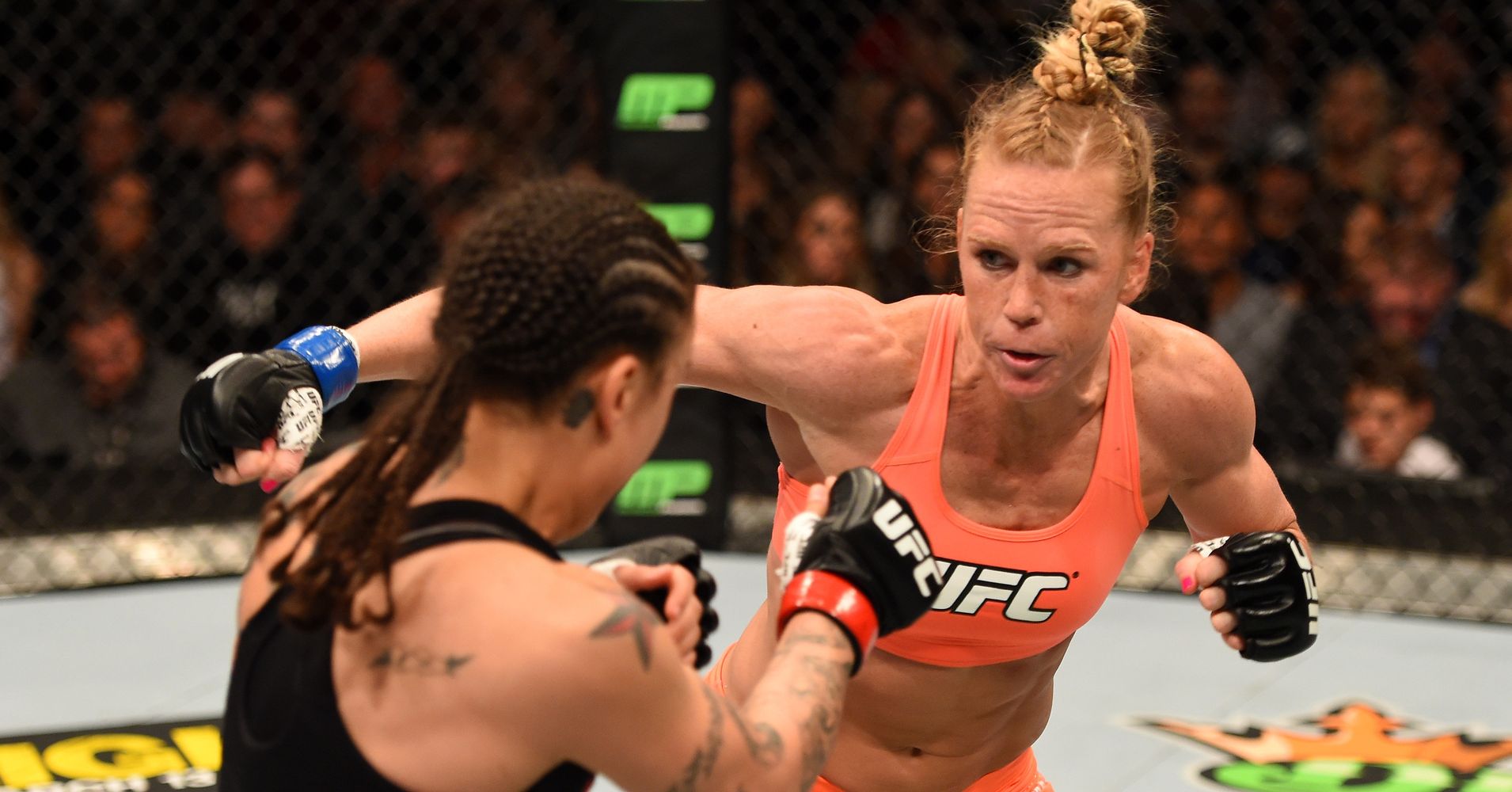 Holly Holm Explains What It Feels Like To Get Knocked Out During A Fight Huffpost 