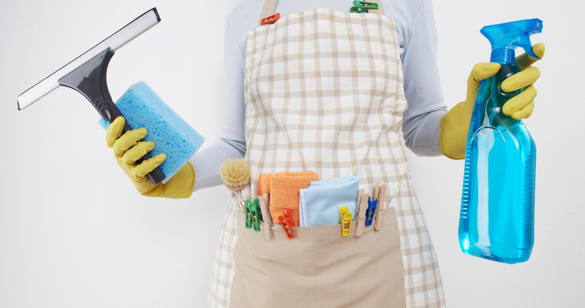 A Day-By-Day Guide To Keeping Your Home Spotless And Your Mind Sane