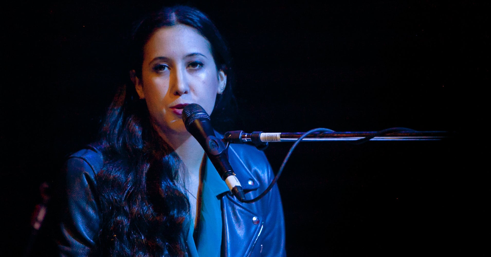 Vanessa Carlton Reflects On The Moment She Came Out As Bisexual | HuffPost