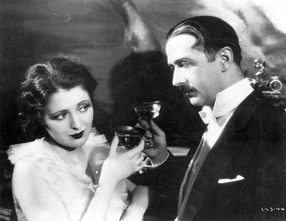 Ladies Who Like To Drink Owe A Little Thanks To Prohibition Huffpost 