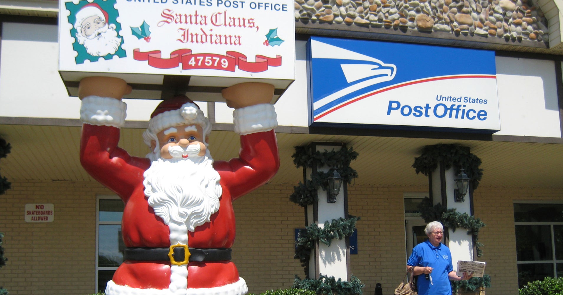 Santa Claus, Indiana Has Christmas All YearRound HuffPost